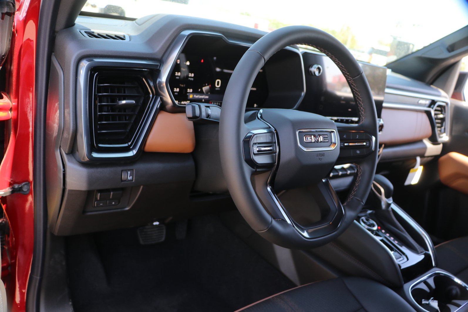 2026 GMC Canyon AT4 - Photo 15