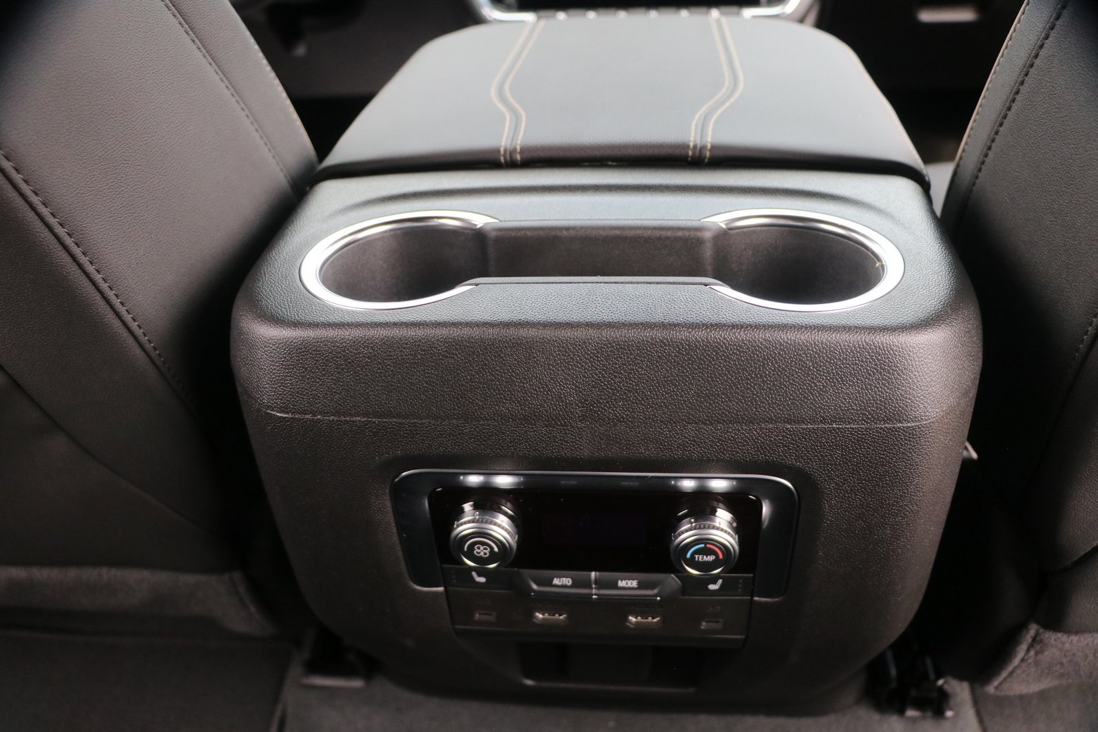 2027 GMC Yukon XL Elevation - Photo 34