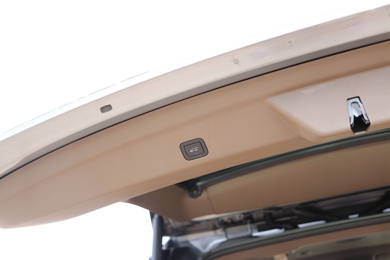 2026 GMC Yukon Denali - Photo 33