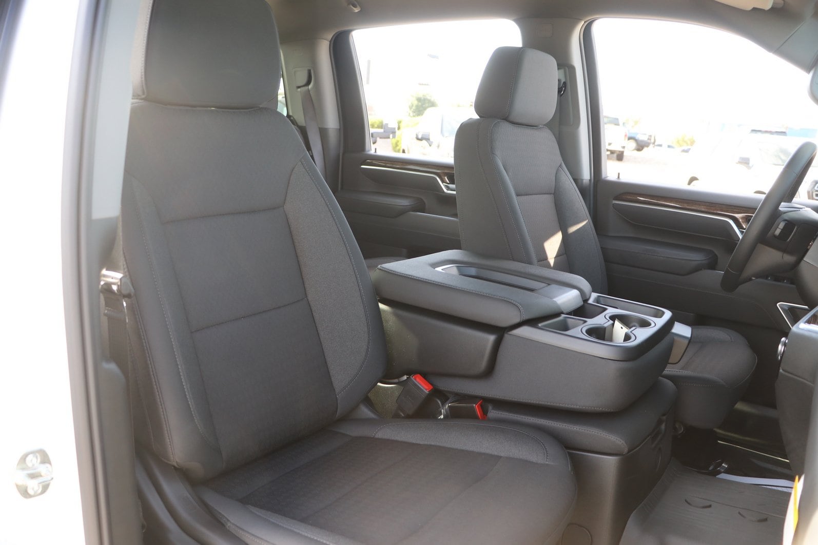 2026 GMC Sierra 3500HD SLE - Photo 33