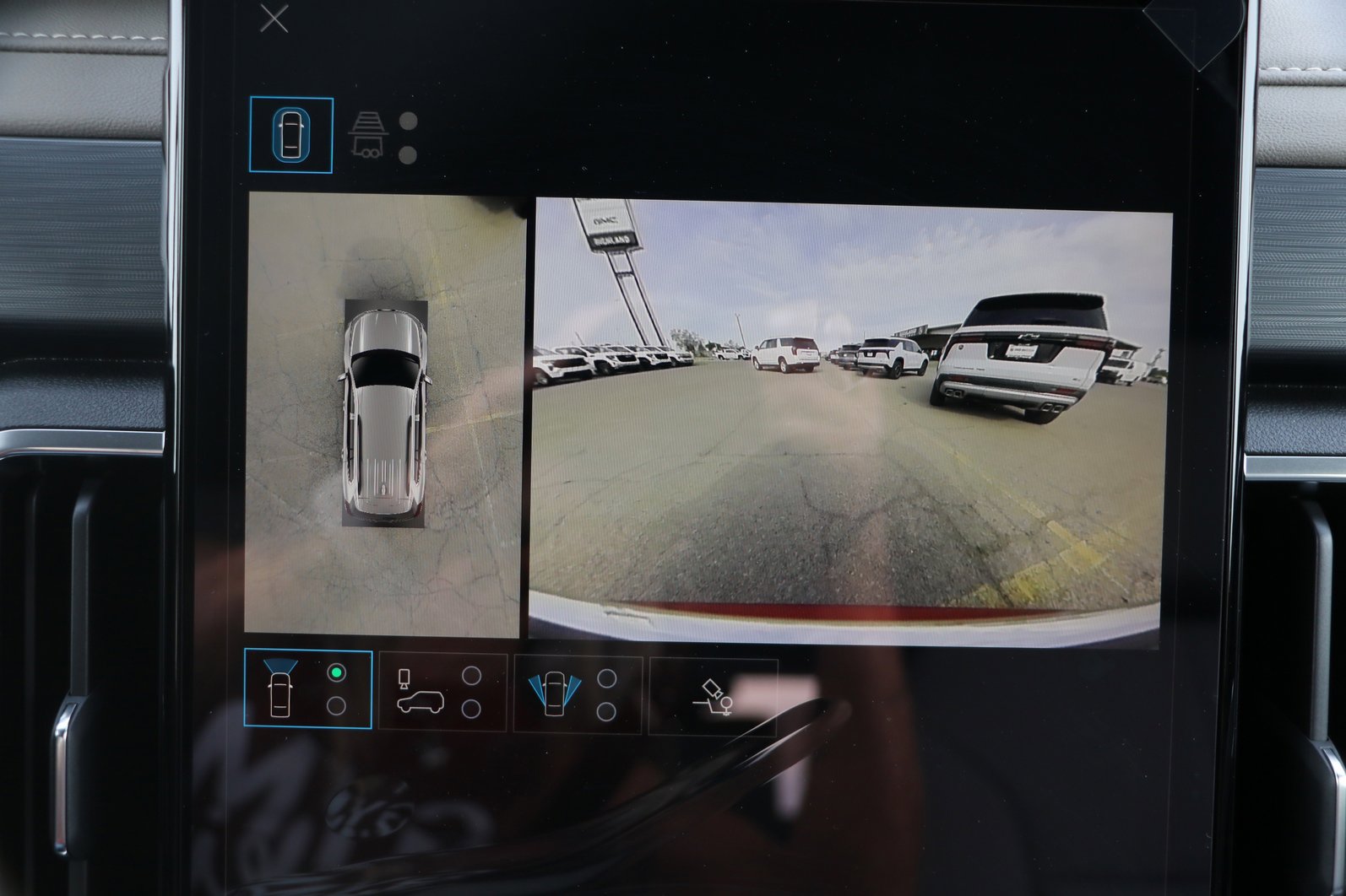 2026 GMC Acadia Elevation - Photo 22
