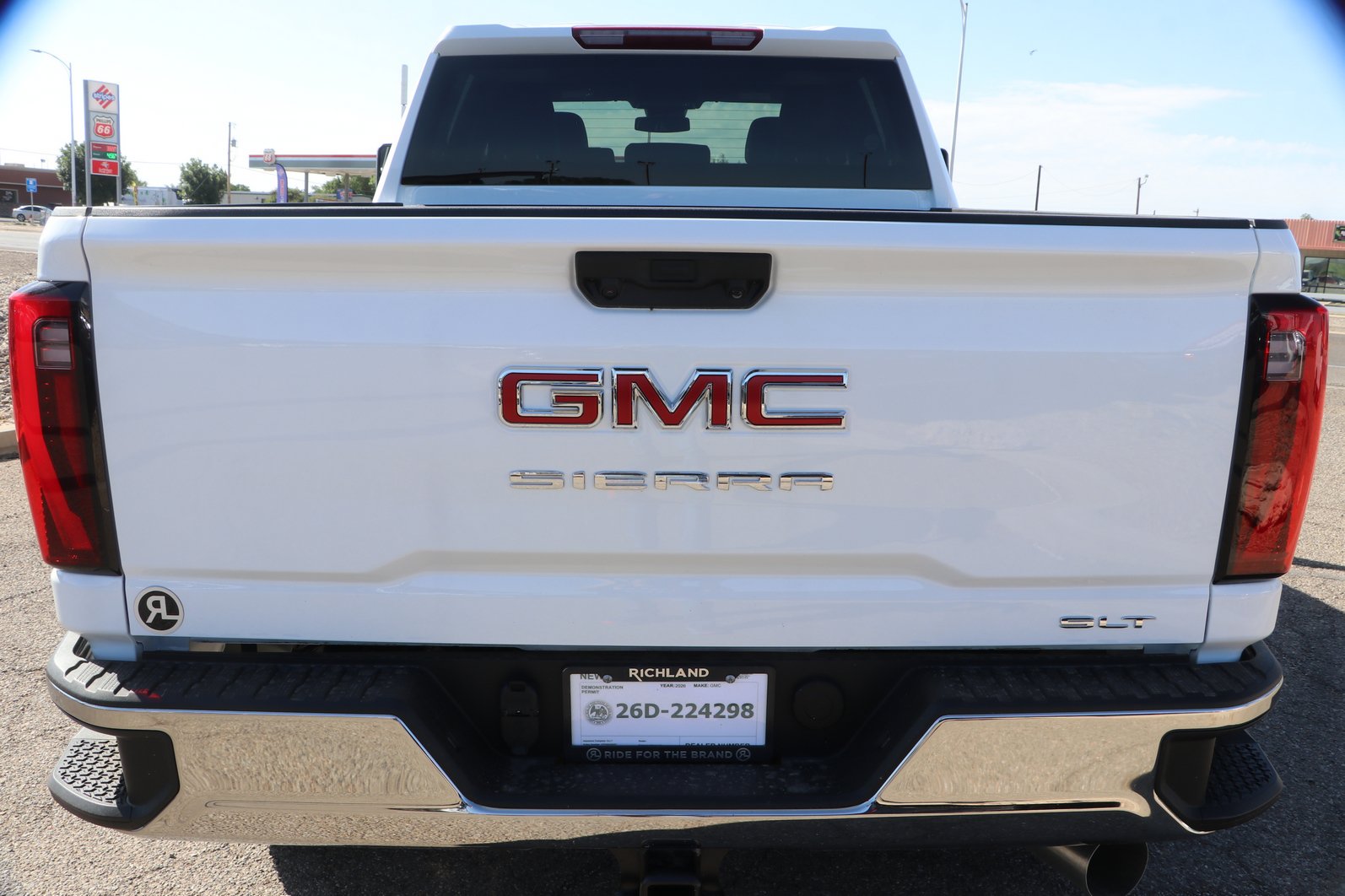 2026 GMC Sierra 2500HD SLT - Photo 6