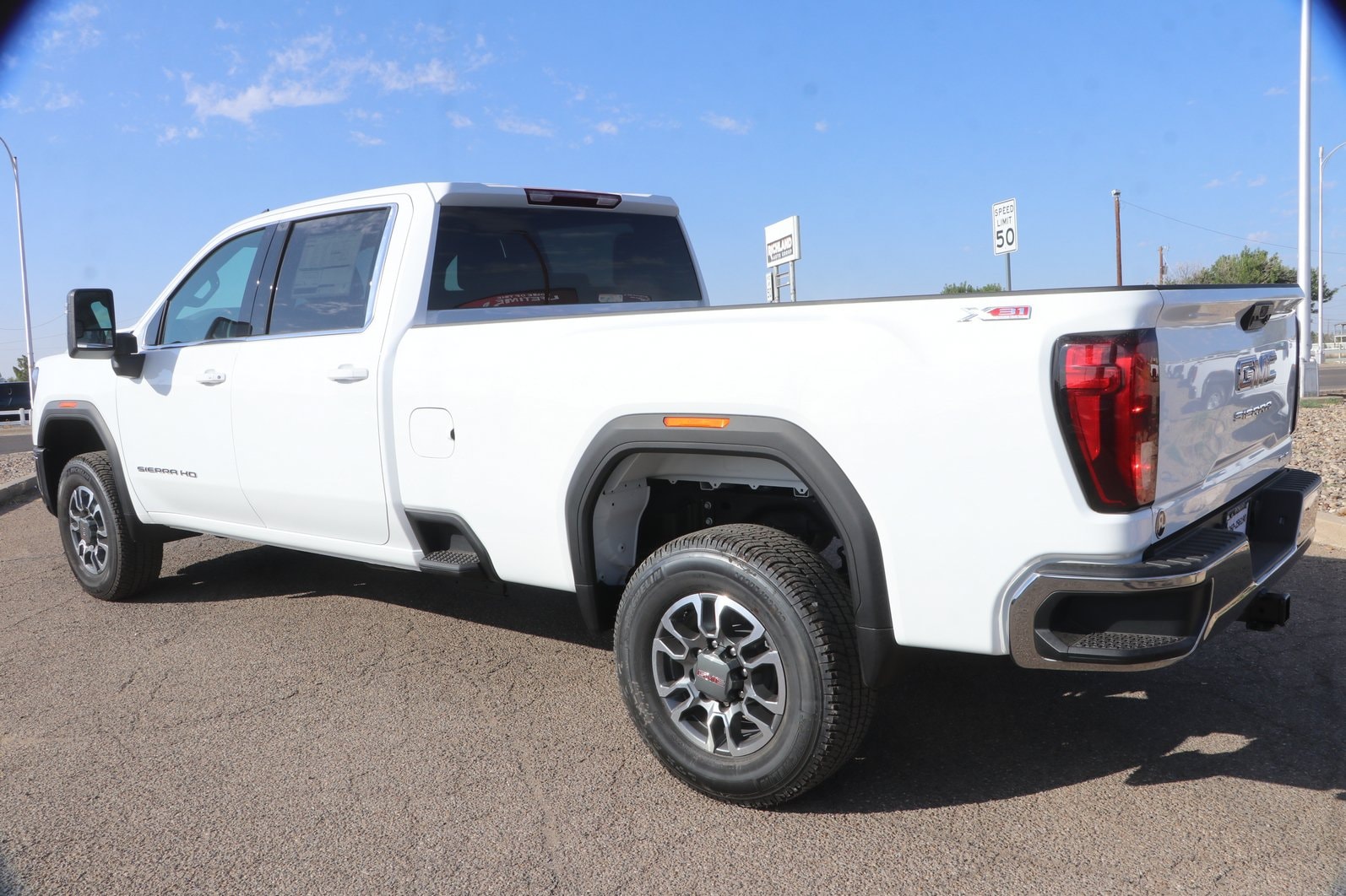 2026 GMC Sierra 3500HD SLE - Photo 5