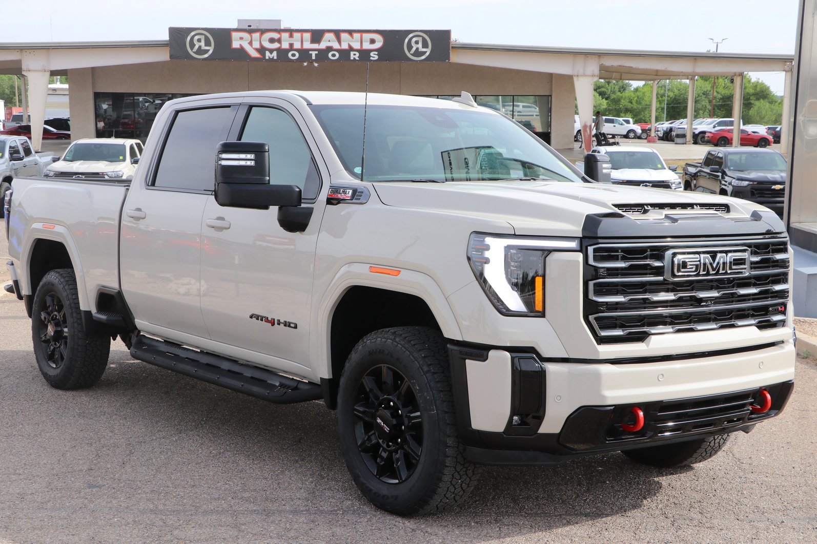 2026 GMC Sierra 4WD Crew Cab Standard Box AT4's photo