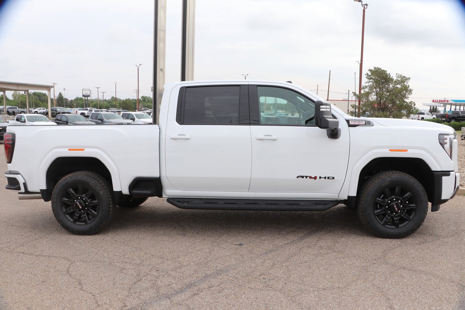 2026 GMC Sierra 2500HD AT4 - Photo 10