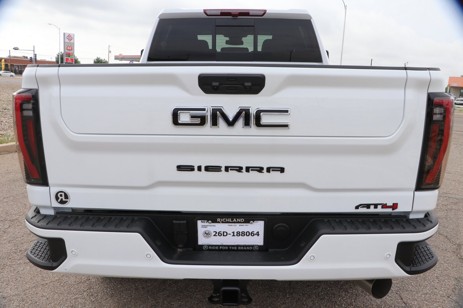 2026 GMC Sierra 2500HD AT4 - Photo 8