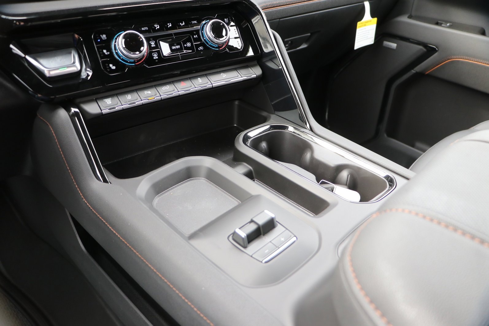 2026 GMC Sierra 2500HD AT4 - Photo 26