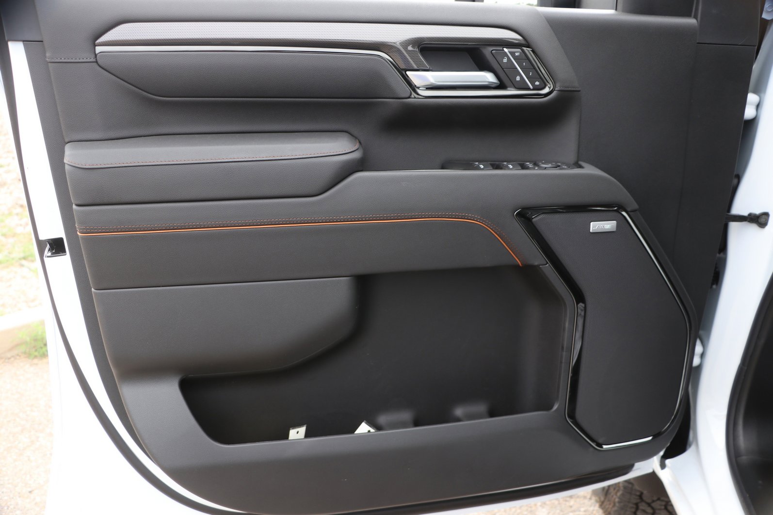 2026 GMC Sierra 2500HD AT4 - Photo 12
