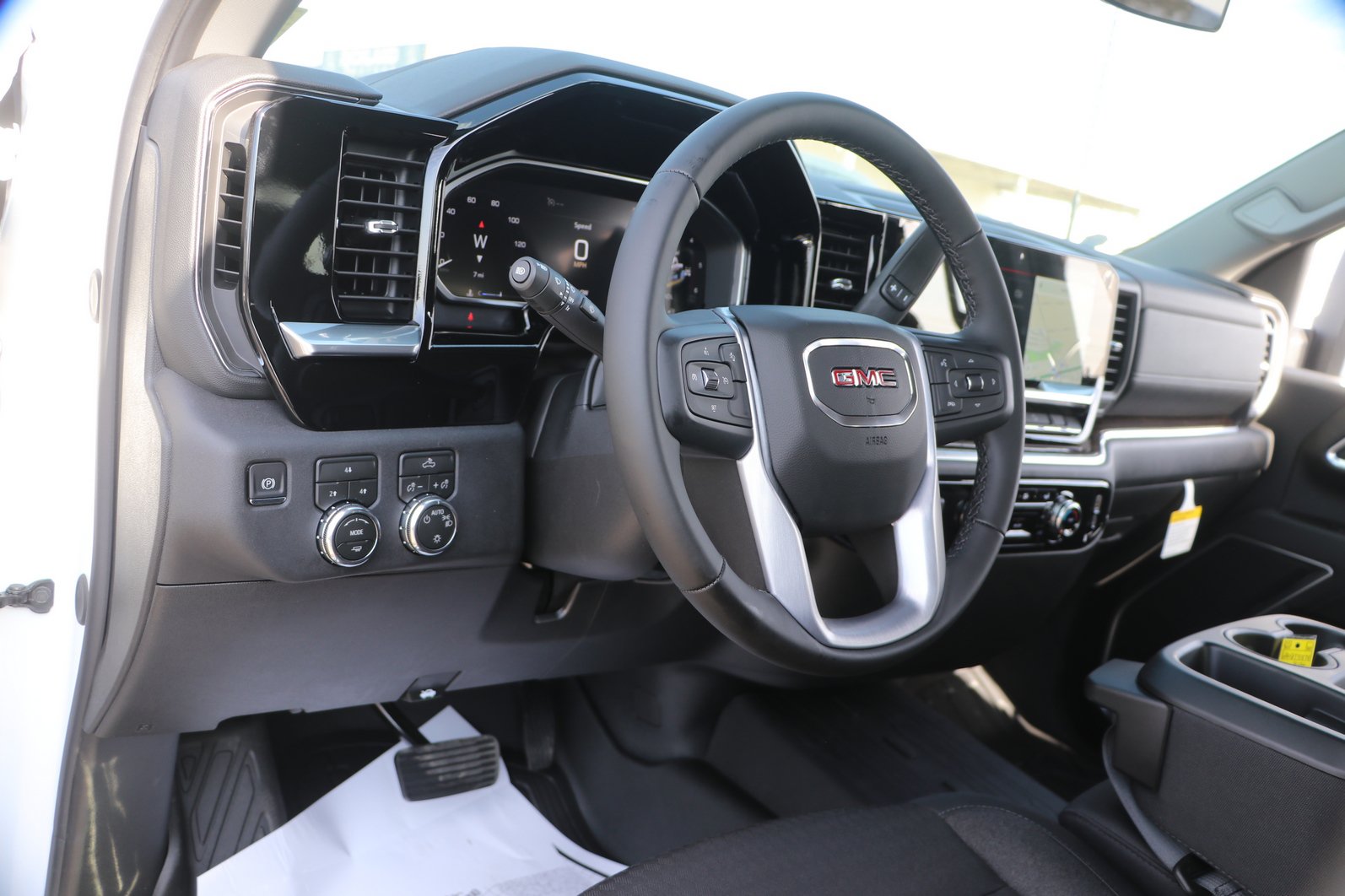2026 GMC Sierra 3500HD SLE - Photo 15
