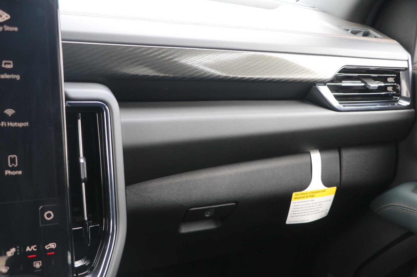 2026 GMC Yukon XL AT4 - Photo 27