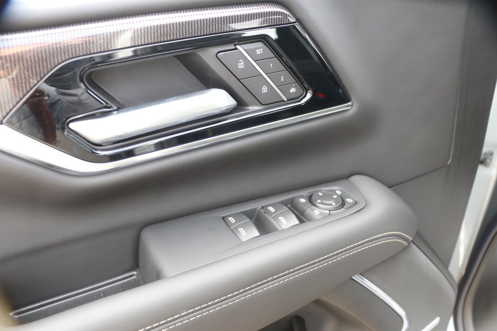 2027 GMC Yukon XL Elevation - Photo 11