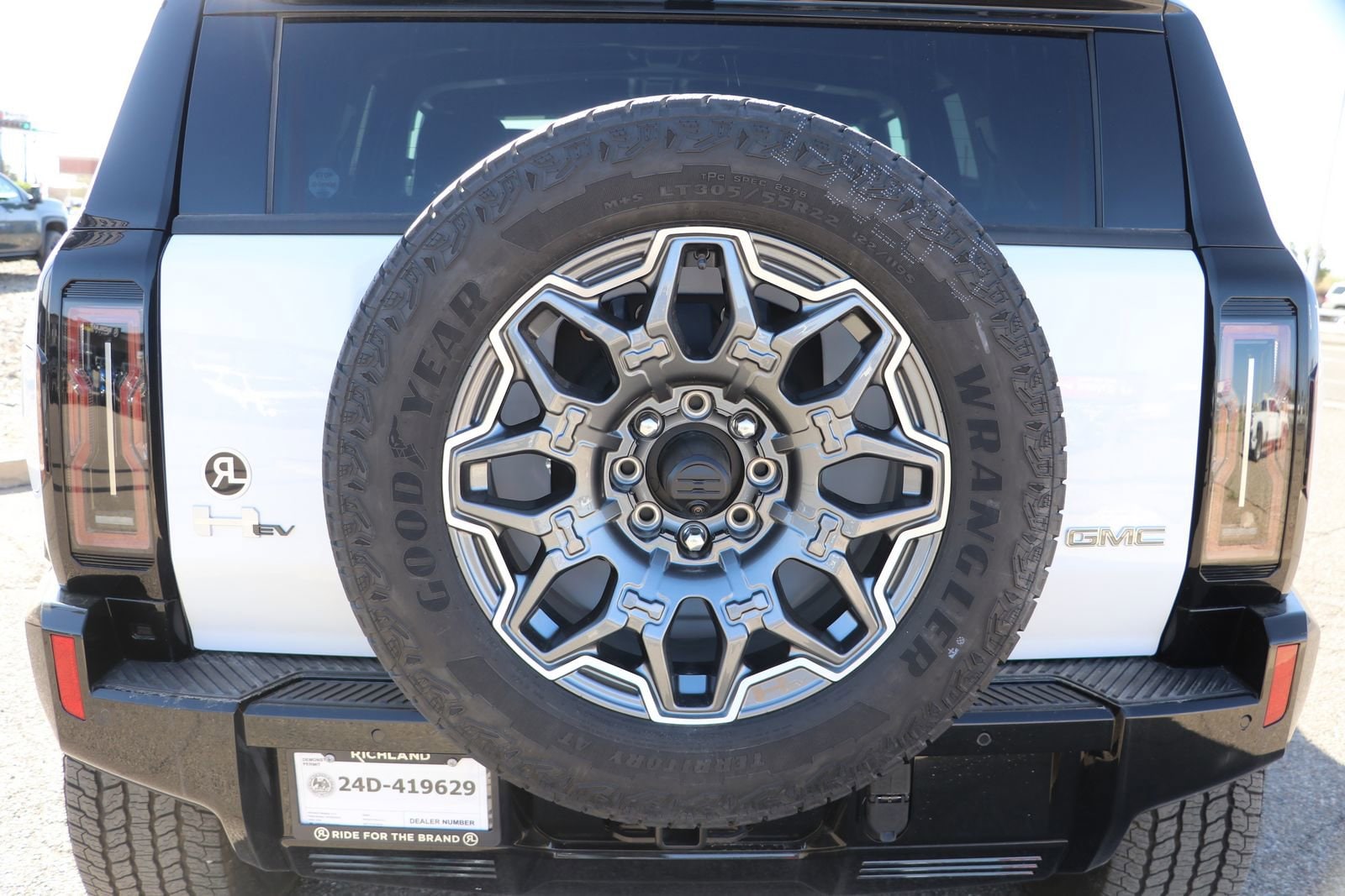 2025 GMC HUMMER EV 3X - Photo 8