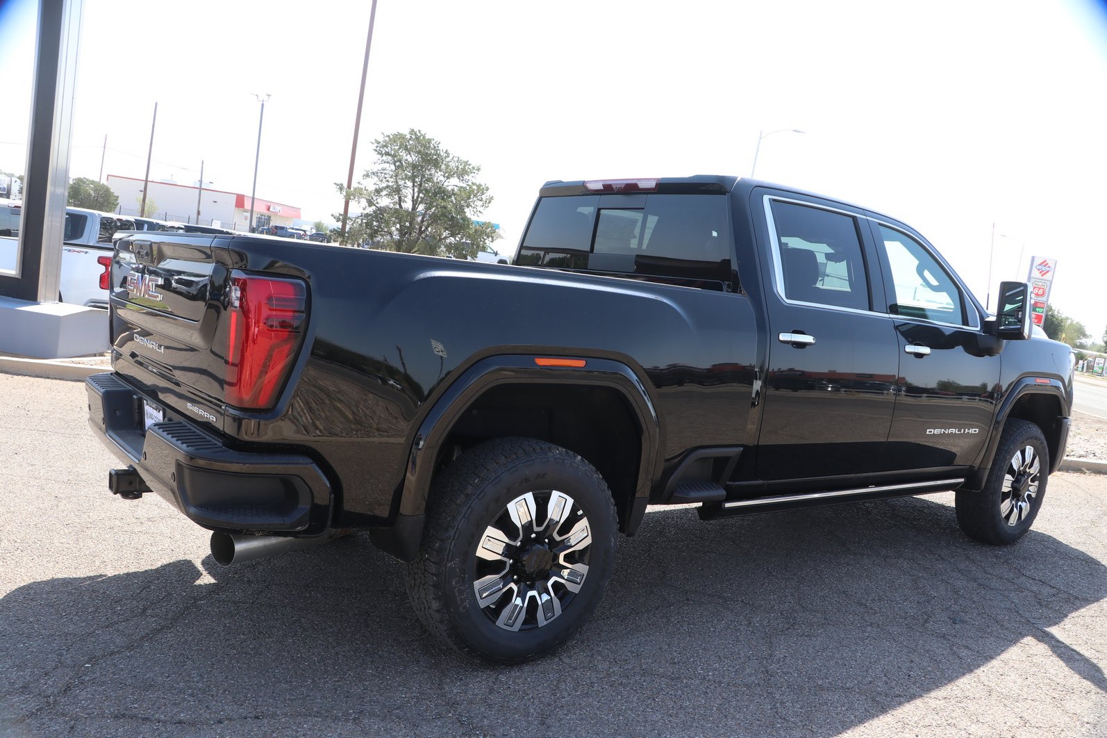 2026 GMC Sierra 2500HD Denali - Photo 9