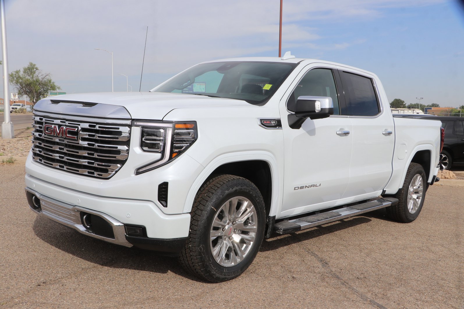 2026 GMC Sierra 1500 Denali - Photo 5