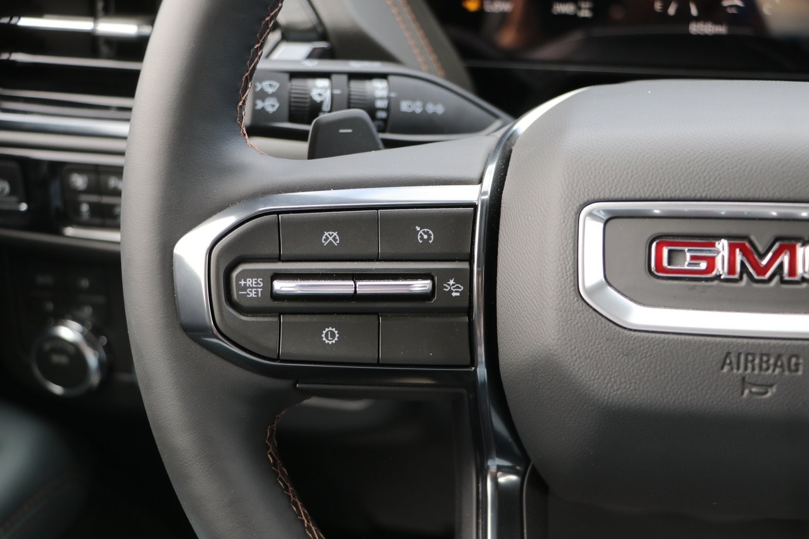 2026 GMC Yukon XL AT4 - Photo 19
