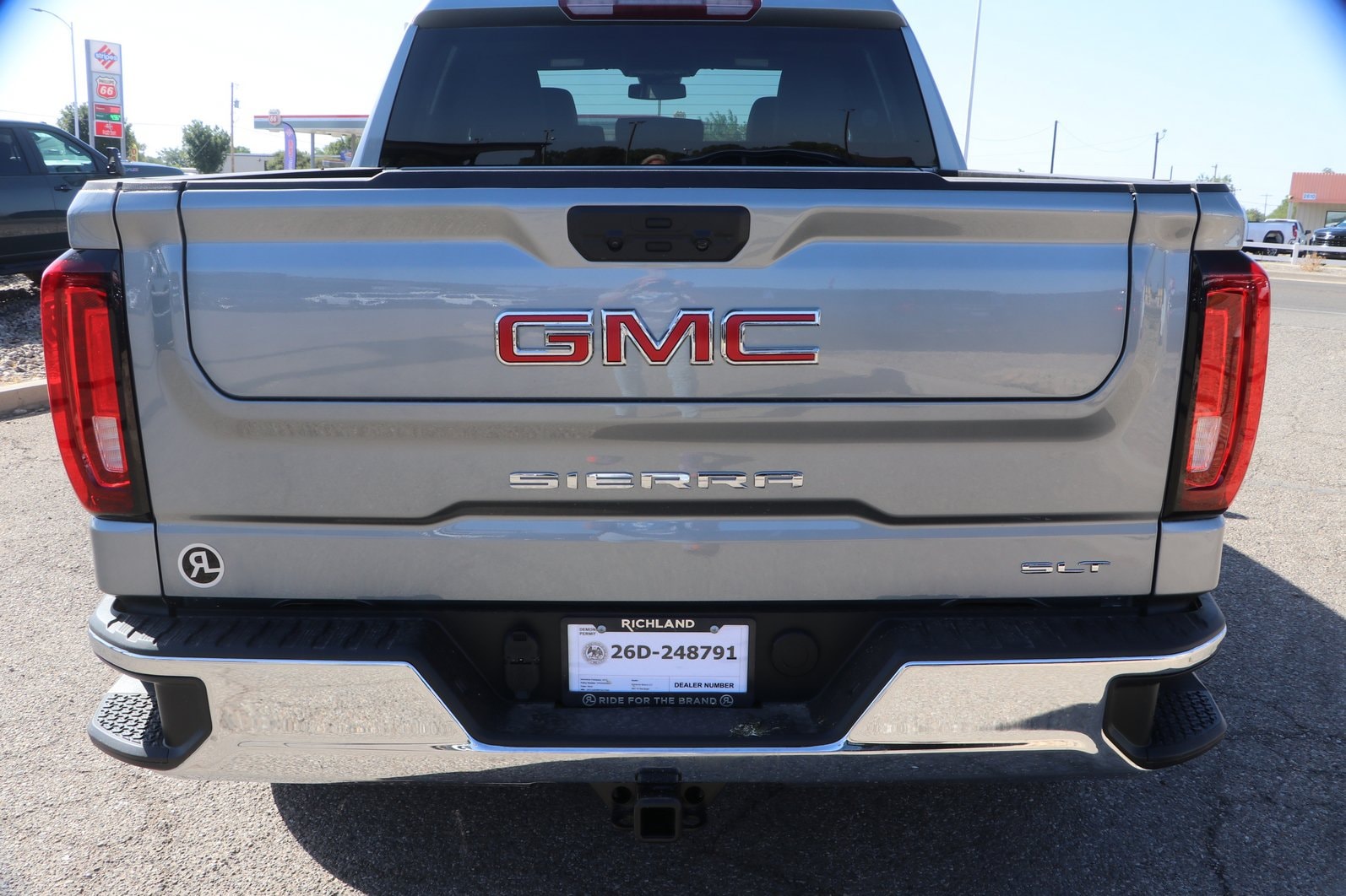2026 GMC Sierra 1500 SLT - Photo 5
