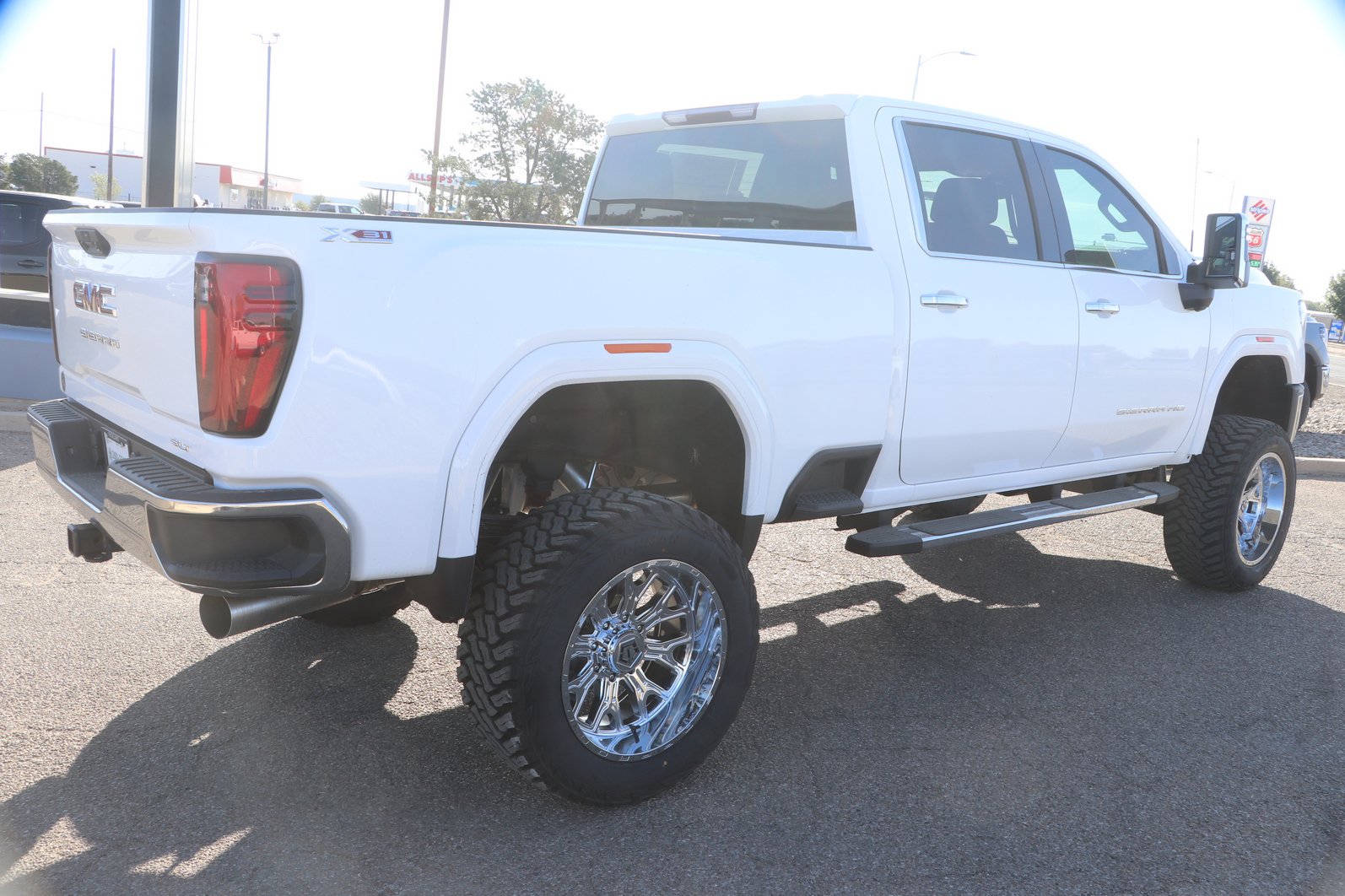 2026 GMC Sierra 2500HD SLT - Photo 9