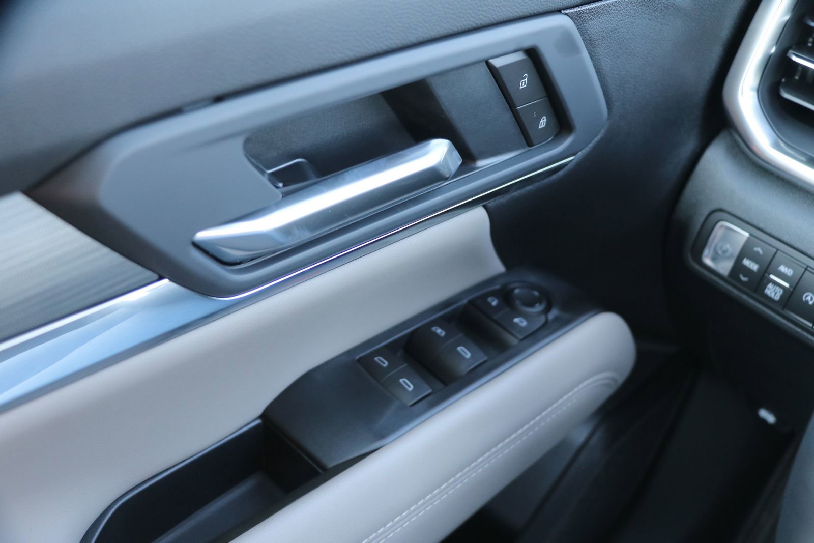 2026 GMC Terrain Elevation - Photo 13
