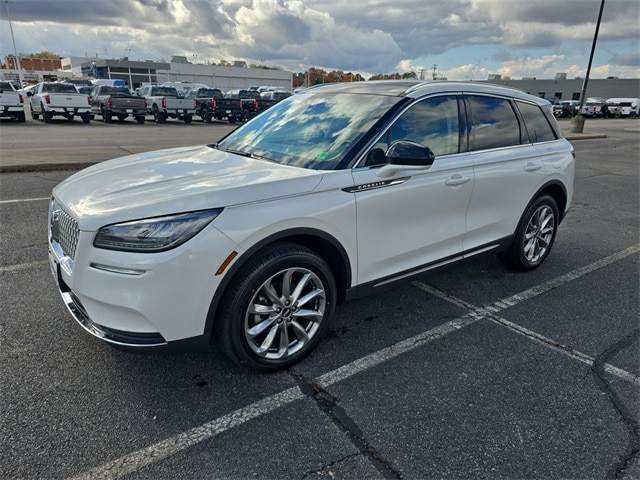 2022 Lincoln Corsair Base