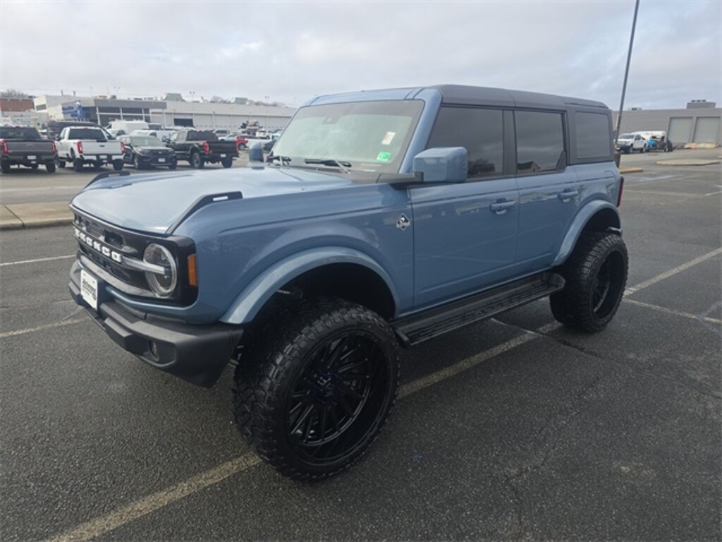 Used 2025 Ford Bronco Outer Banks SUV