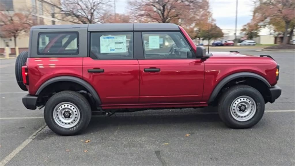 New 2025 Ford Bronco Base Sport Utility