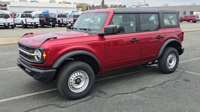 2025 Ford Bronco 4-Door Base