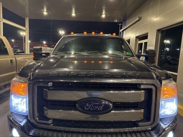 2015 Ford F-250 photo 2