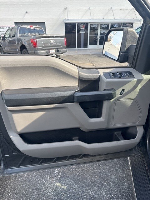 2017 Ford F-150 XL photo 4