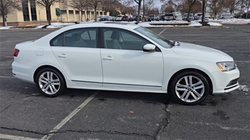Certified 2017 Volkswagen Jetta 1.8T SEL Sedan