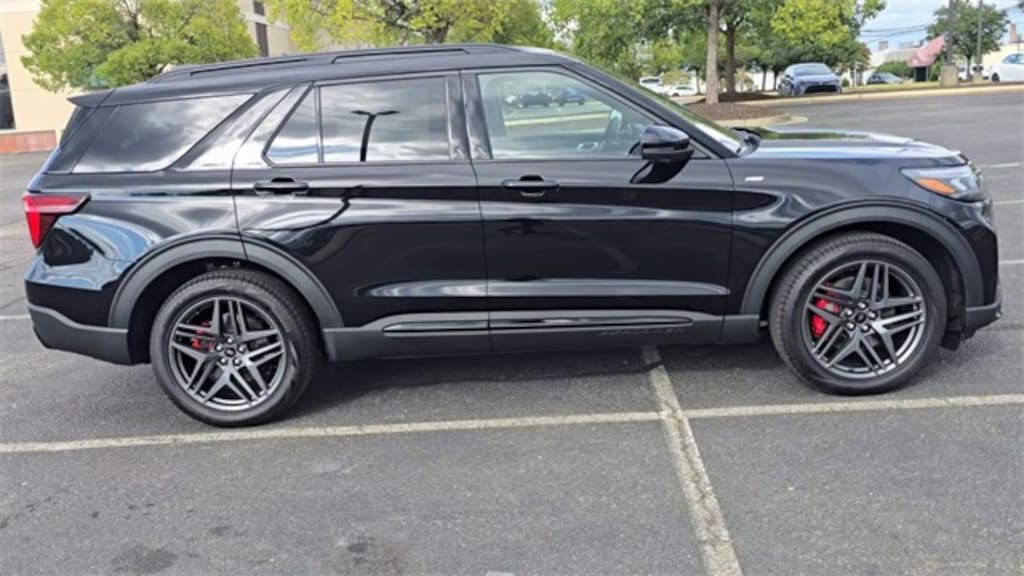 New 2025 Ford Explorer ST-Line Sport Utility