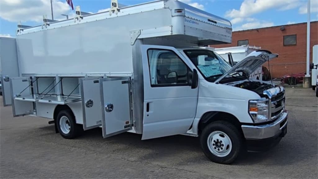 New 2026 Ford E-450 Cutaway Base 14ft Dura Cube Max Utility Body