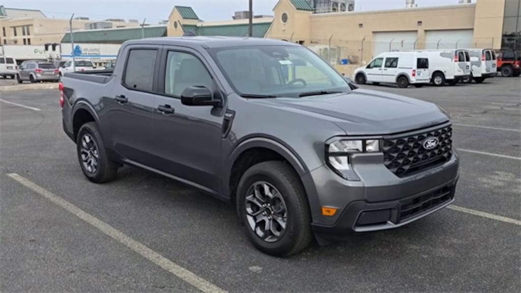 New 2025 Ford Maverick XLT Crew Cab