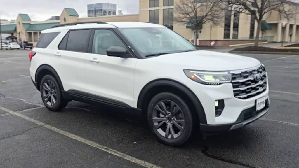 New 2026 Ford Explorer Active Sport Utility