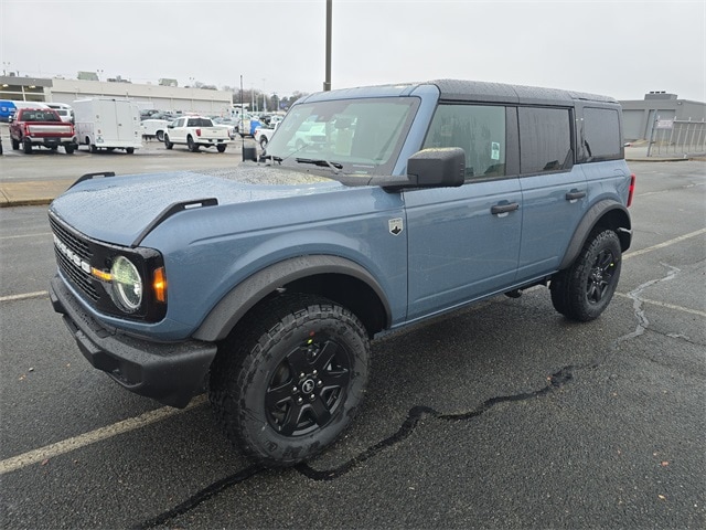 2025 Ford Bronco 4-Door Big Bend's photo