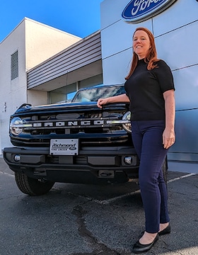 Staff member Robin Walls from ID_ea6f440f6895