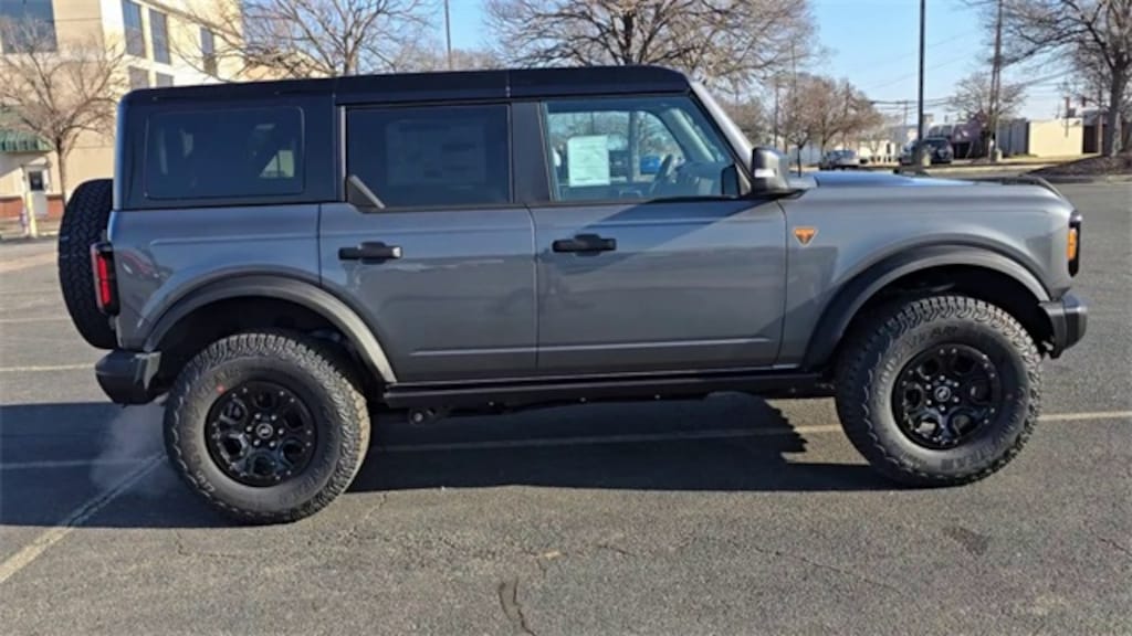 New 2025 Ford Bronco Badlands Sport Utility