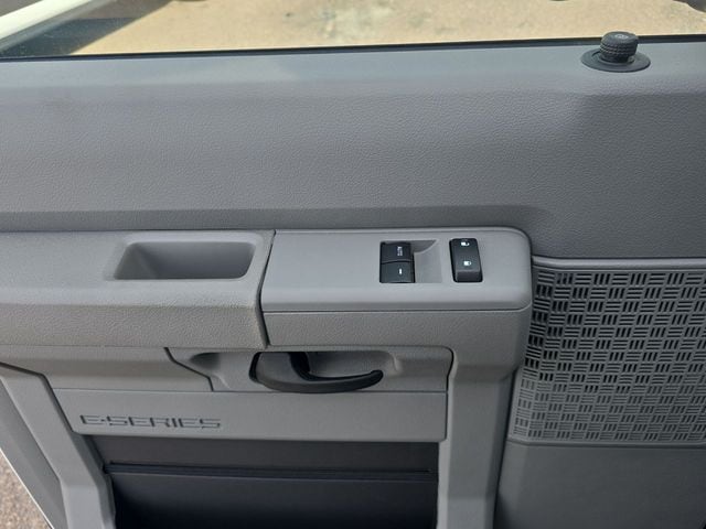2026 Ford E-Series Cutaway Base - Photo 13