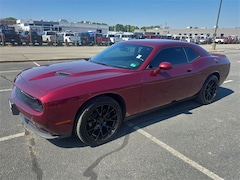 2019 Dodge Challenger SXT Coupe