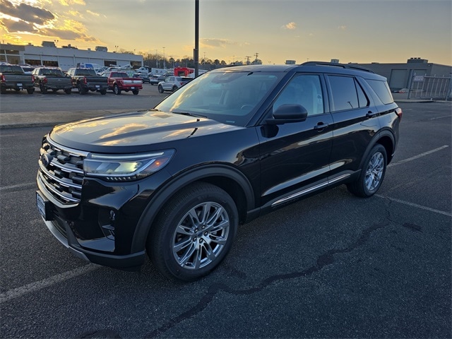 2025 Ford Explorer Active's photo