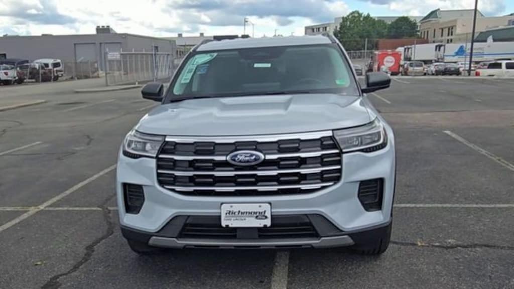 New 2025 Ford Explorer Active Sport Utility