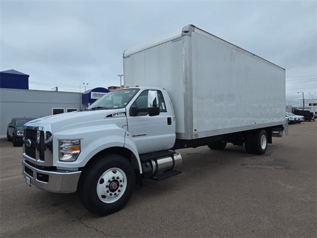 New 2025 Ford F-750 Diesel Base 26ft Box Truck with/ Lift Gate