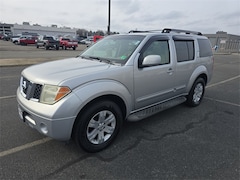2006 Nissan Pathfinder LE SUV