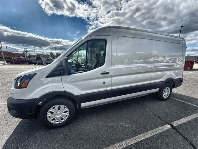 2025 Ford Transit Van Base's photo