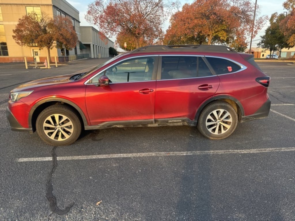 Used 2022 Subaru Outback Premium SUV