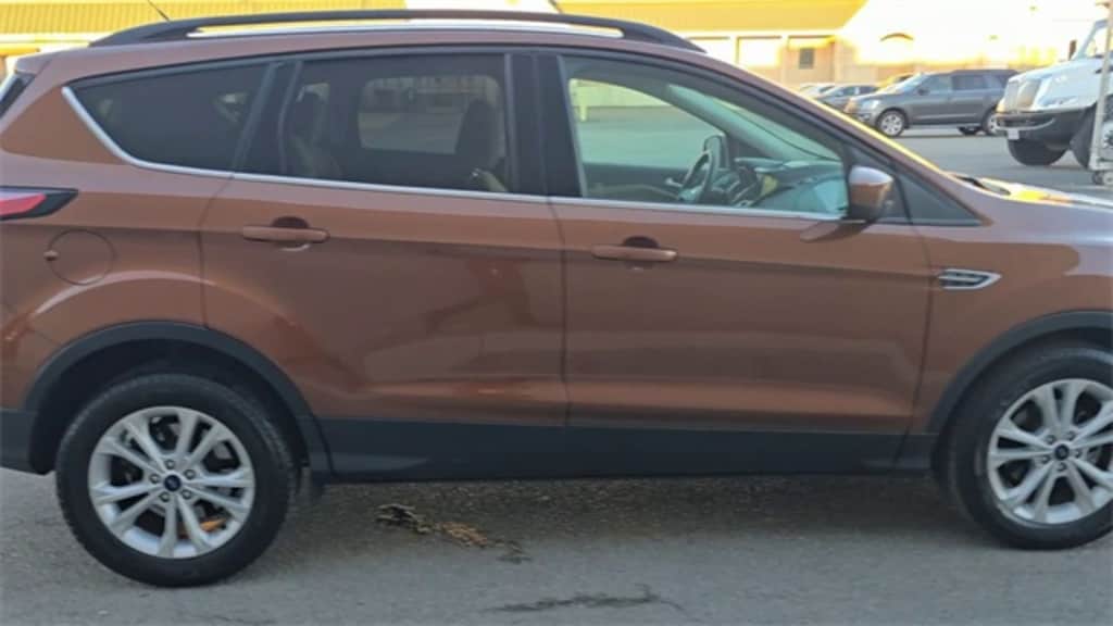 Used 2017 Ford Escape SE SUV