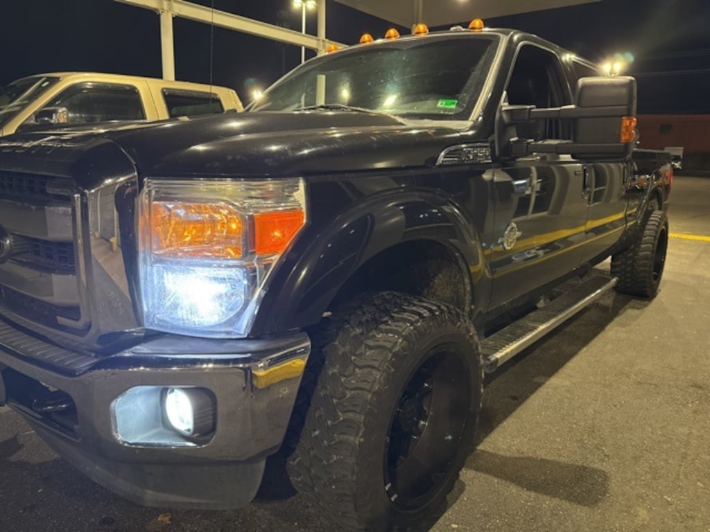 Used 2015 Ford F-250SD Lariat Truck