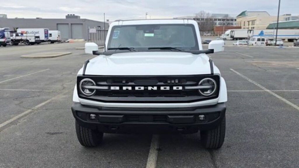New 2025 Ford Bronco Outer Banks Sport Utility