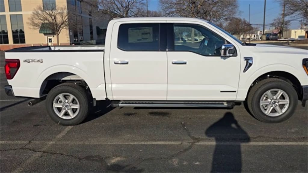 New 2025 Ford F-150 XLT SuperCrew