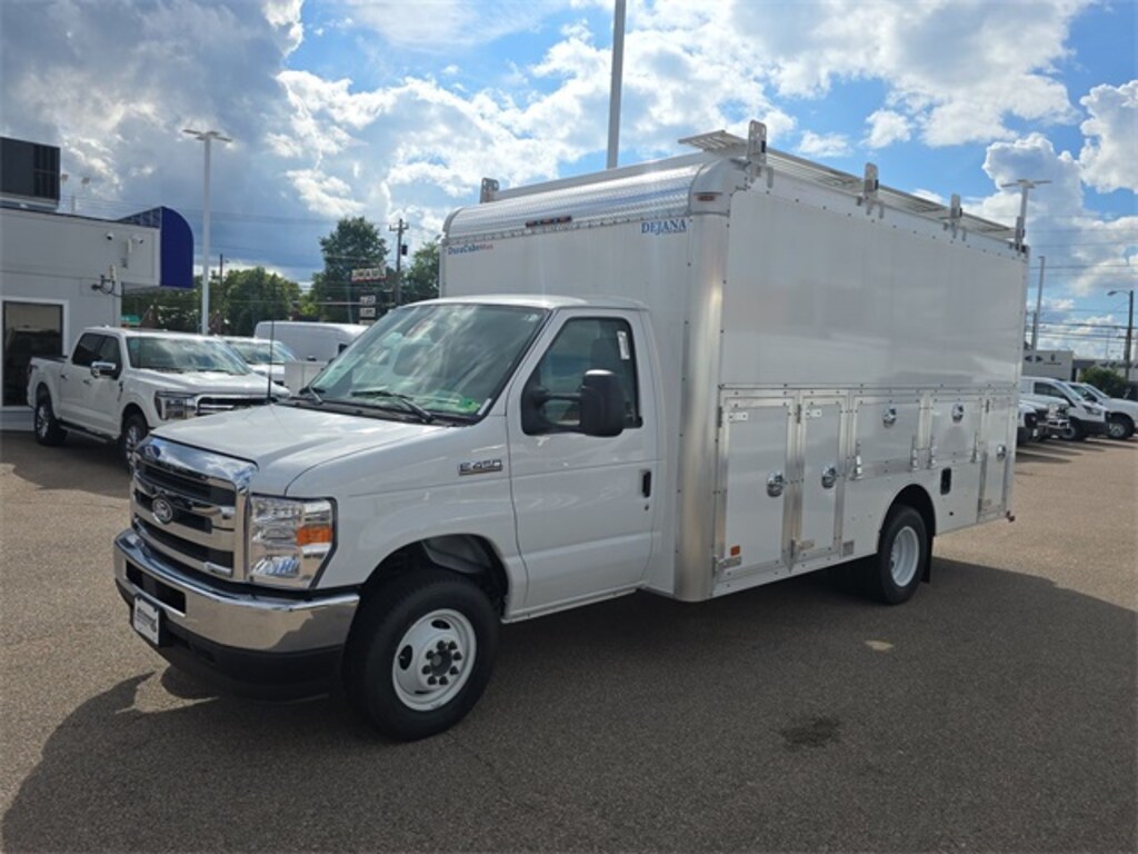 New 2026 Ford E-450 Cutaway Base 14 Ft DuraCube Max Utility Body