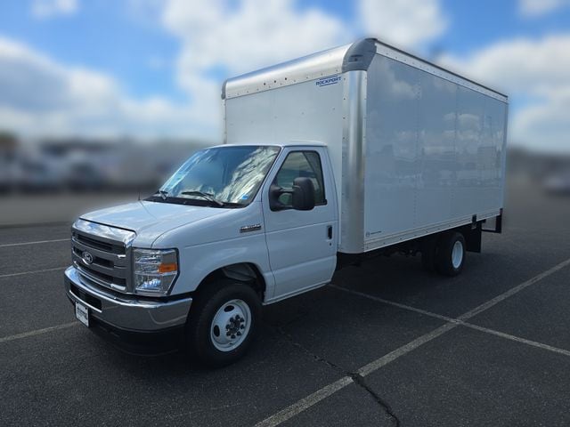 2026 Ford E-Series DRW E-350 Super Duty 176 in WB's photo